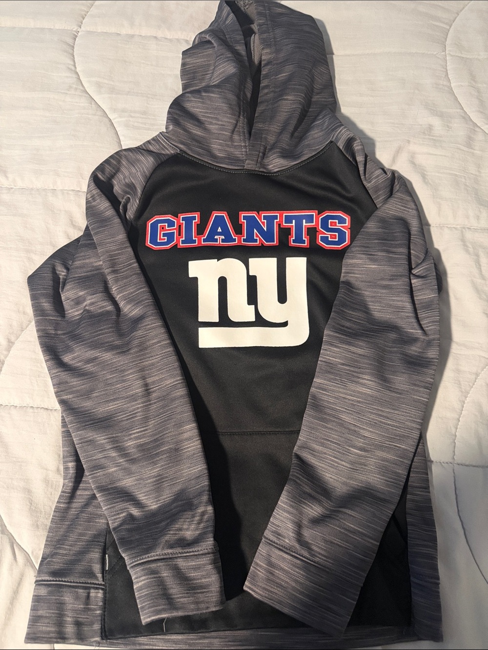 NFL Kids Gray & Black Giants Pullover Hoodie with Blue/Red Logo